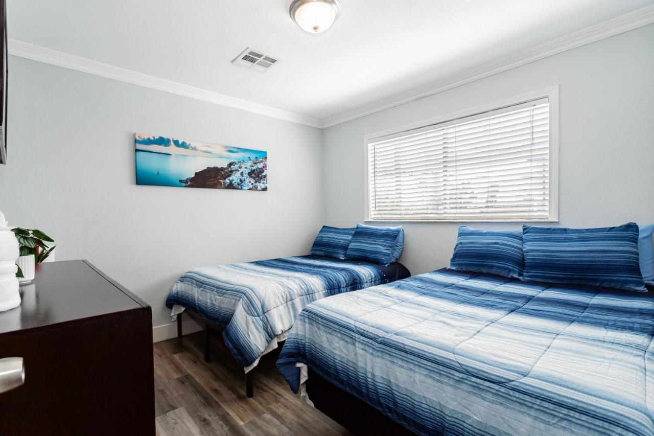 The Vegas Escape - Near The Airport/Strip With Pool Villa ลาสเวกัส ภายนอก รูปภาพ