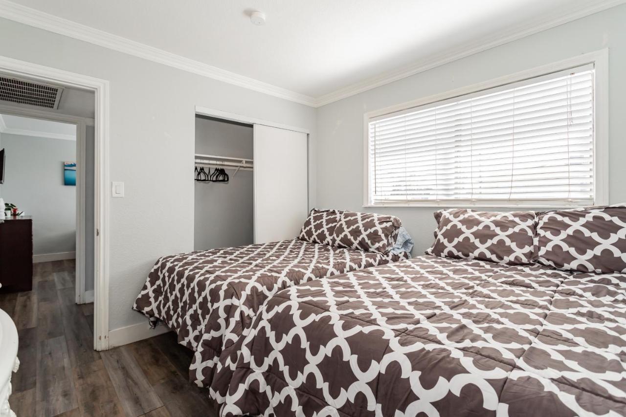 The Vegas Escape - Near The Airport/Strip With Pool Villa ลาสเวกัส ภายนอก รูปภาพ